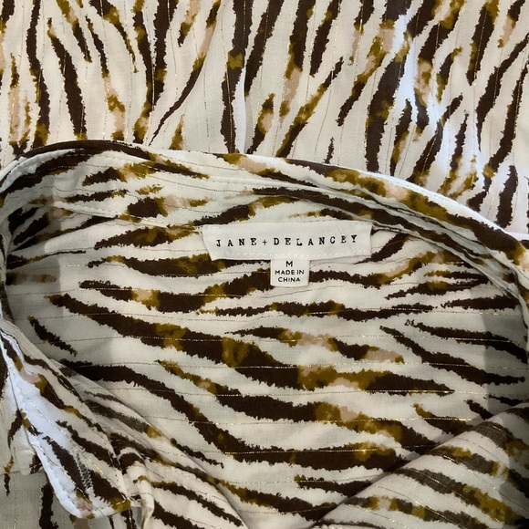 Jane+Delancey Zebra Print Top Brown Button Up Short Sleeve Blouse Women’s Size M - Picture 9 of 11